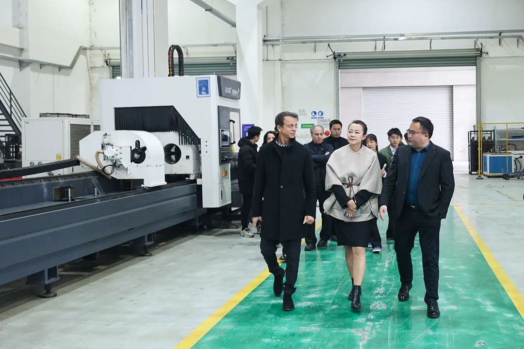 歐委會駐德國首席代表劉靜文攜海外客戶蒞臨迅鐳激光參觀考察!(圖4)