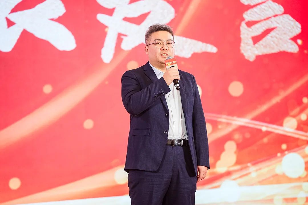 靈蟒賀歲，華章共啟 | 迅鐳激光2024年度工作總結會議暨年終盛典圓滿舉行！(圖8)