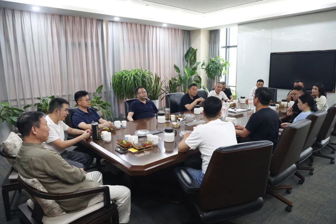 全墨西哥華人華僑總會耶天慧會長再度到訪迅鐳激光續寫合作新篇章(圖4)